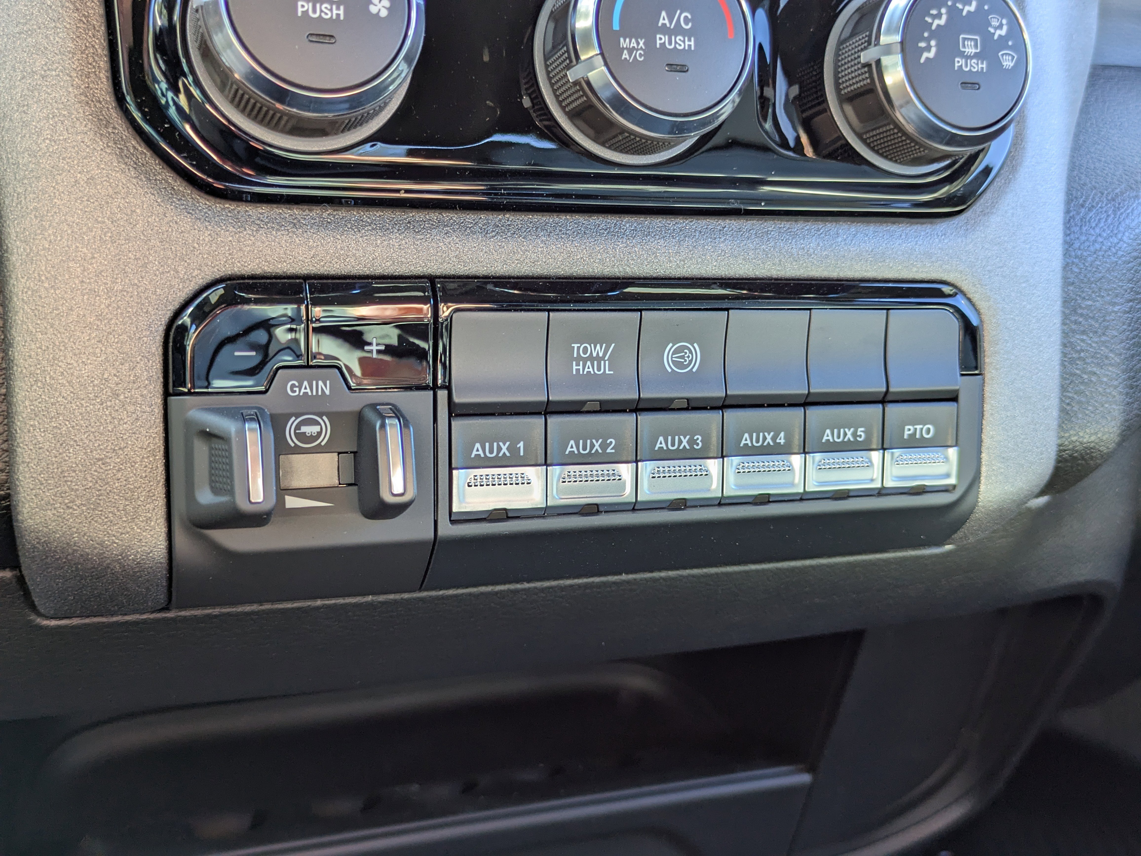 New 2026 RAM 3500 Tradesman image 13