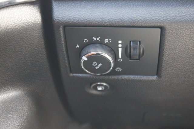 Used 2020 Jeep Grand Cherokee Overland image 18