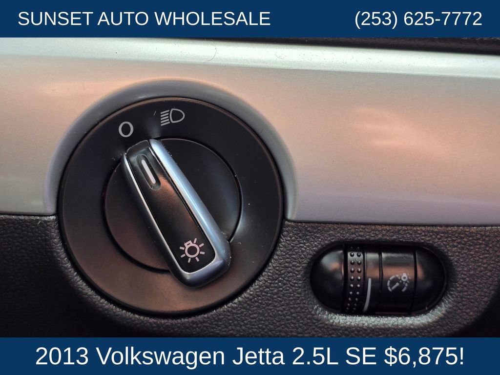 Used 2013 Volkswagen Jetta SE image 29