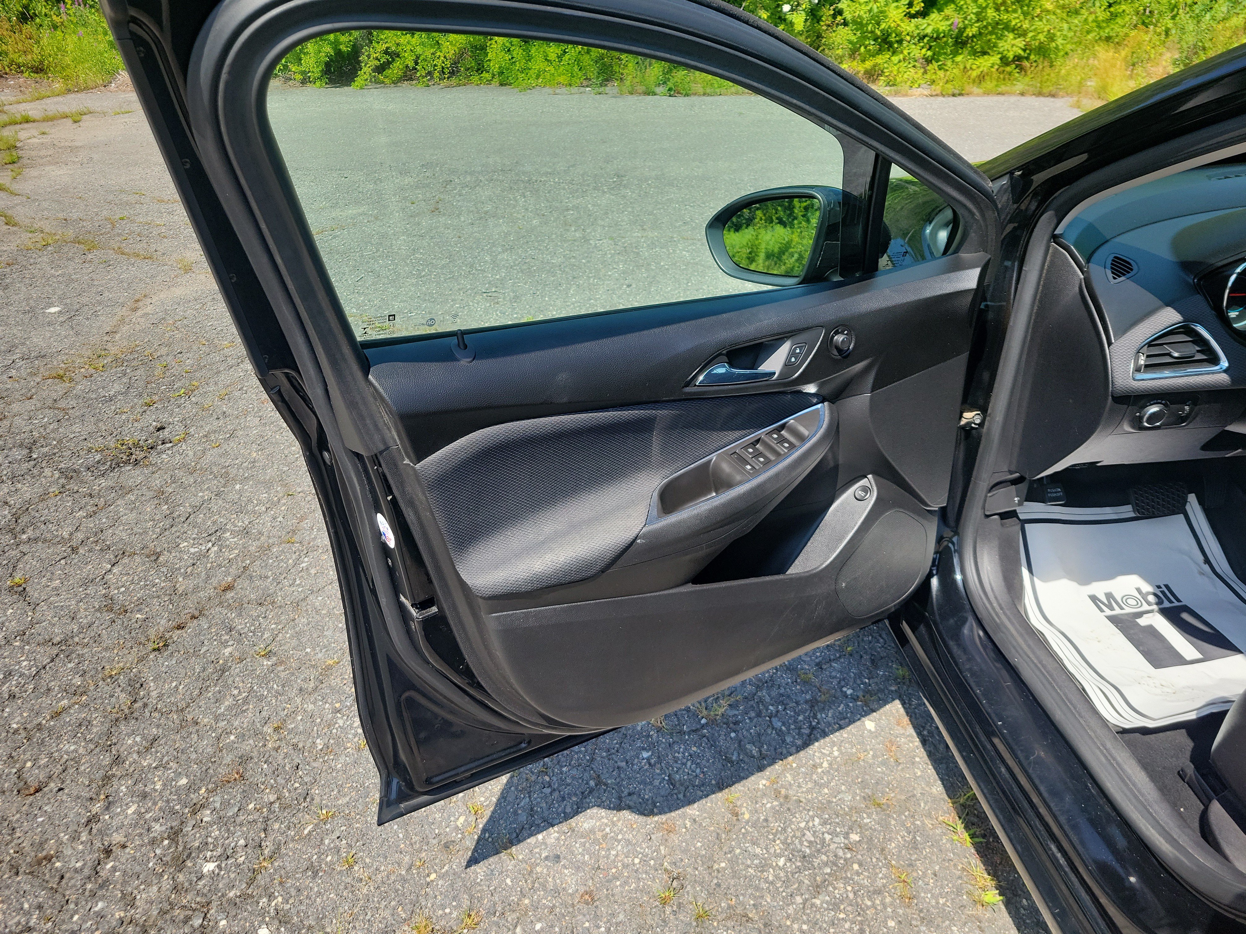 Used 2016 Chevrolet Cruze LS FWD image 15