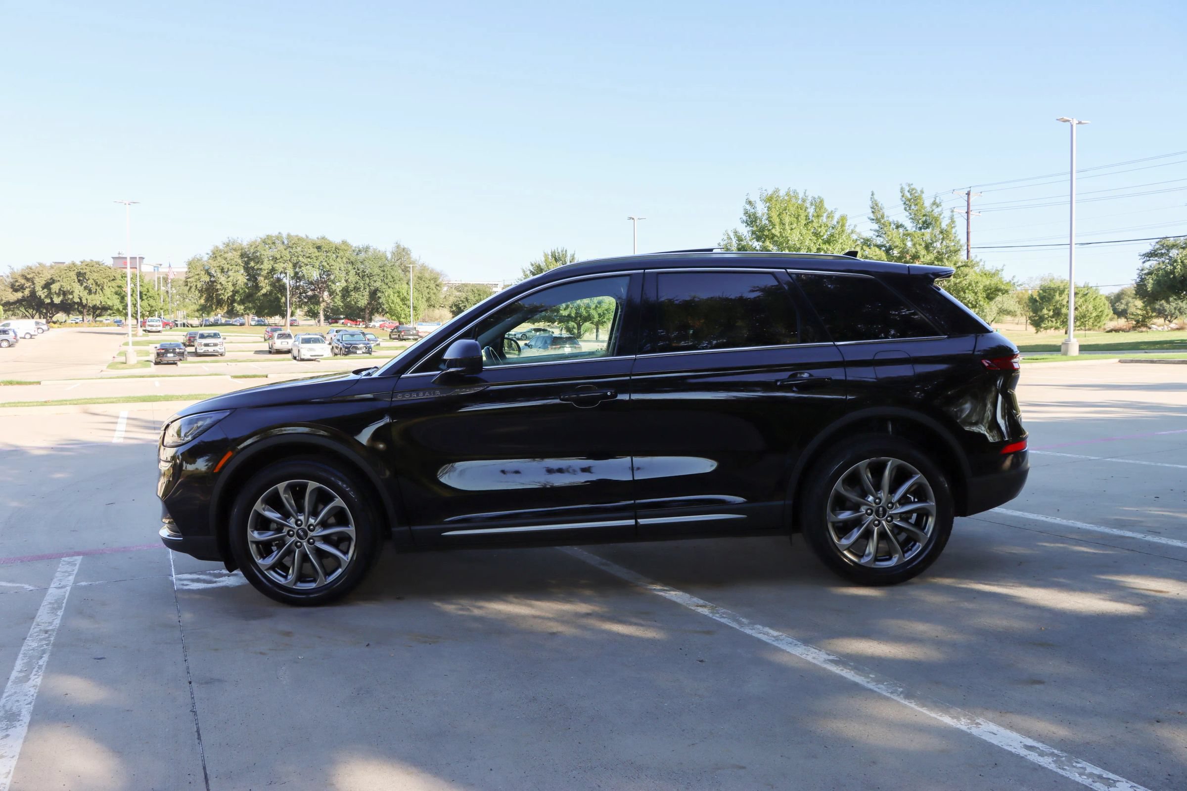 Used 2020 Lincoln Corsair AWD w/ Premium Package image 4