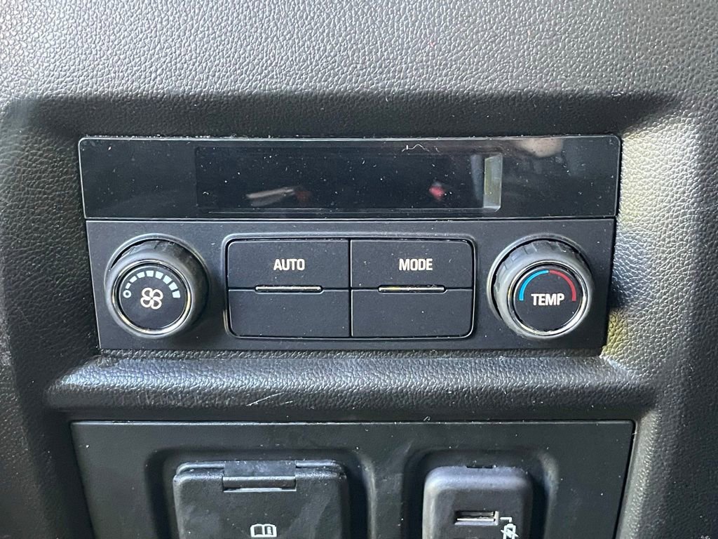 Used 2023 Chevrolet Traverse RS AWD/4WD image 28