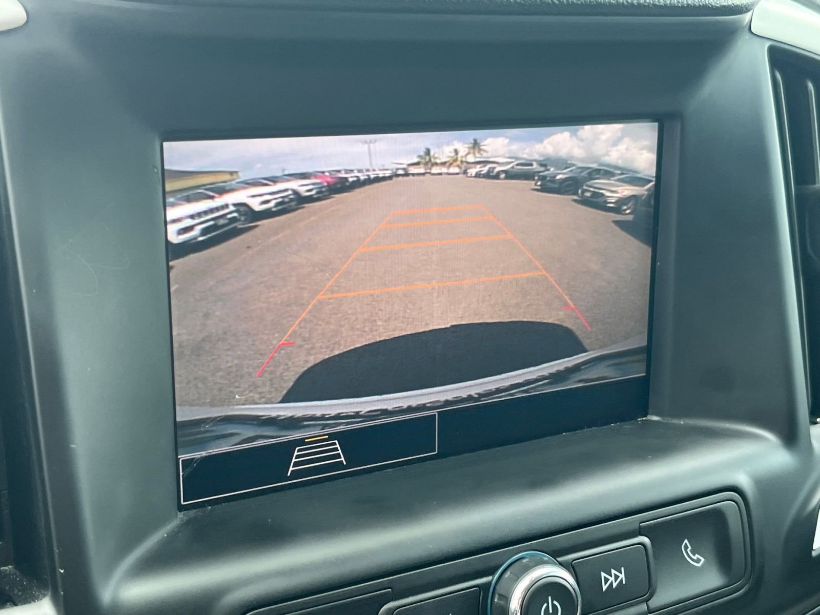 Used 2024 GMC Terrain SLE FWD image 23