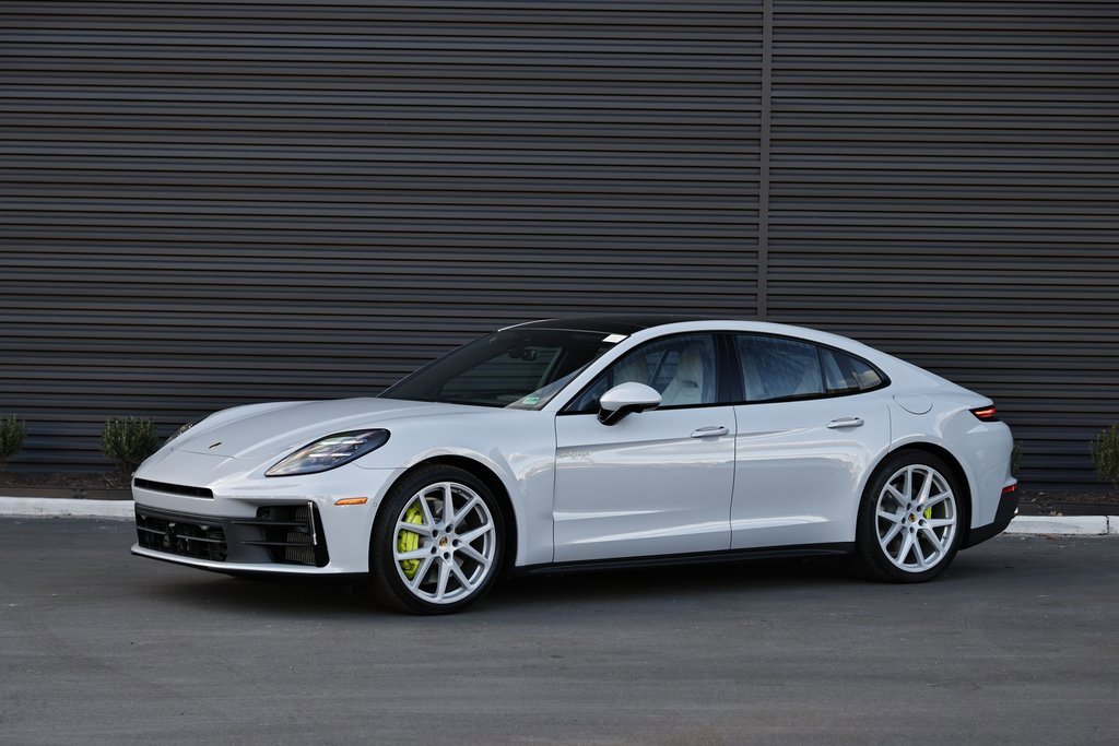 New 2026 Porsche Panamera 4