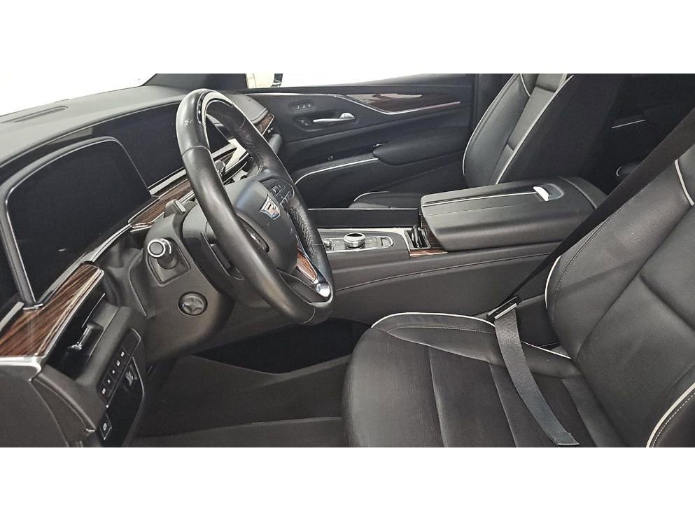 Used 2024 Cadillac Escalade ESV Premium Luxury w/ LPO, Floor Liner Package AWD/4WD image 7
