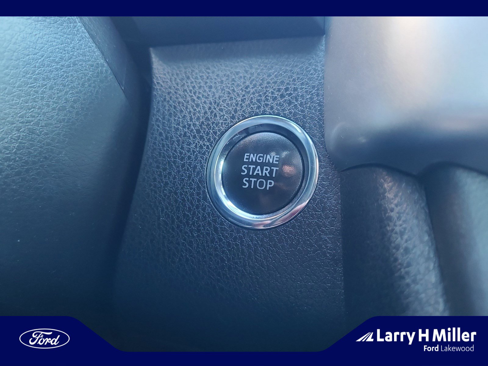 Used 2019 Toyota Highlander SE image 29