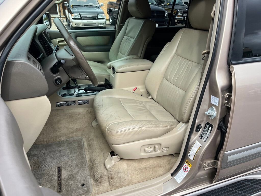 Used 2006 Toyota Land Cruiser image 16