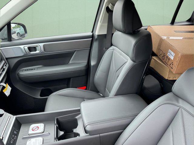 New 2026 Hyundai Santa Fe SEL FWD image 9