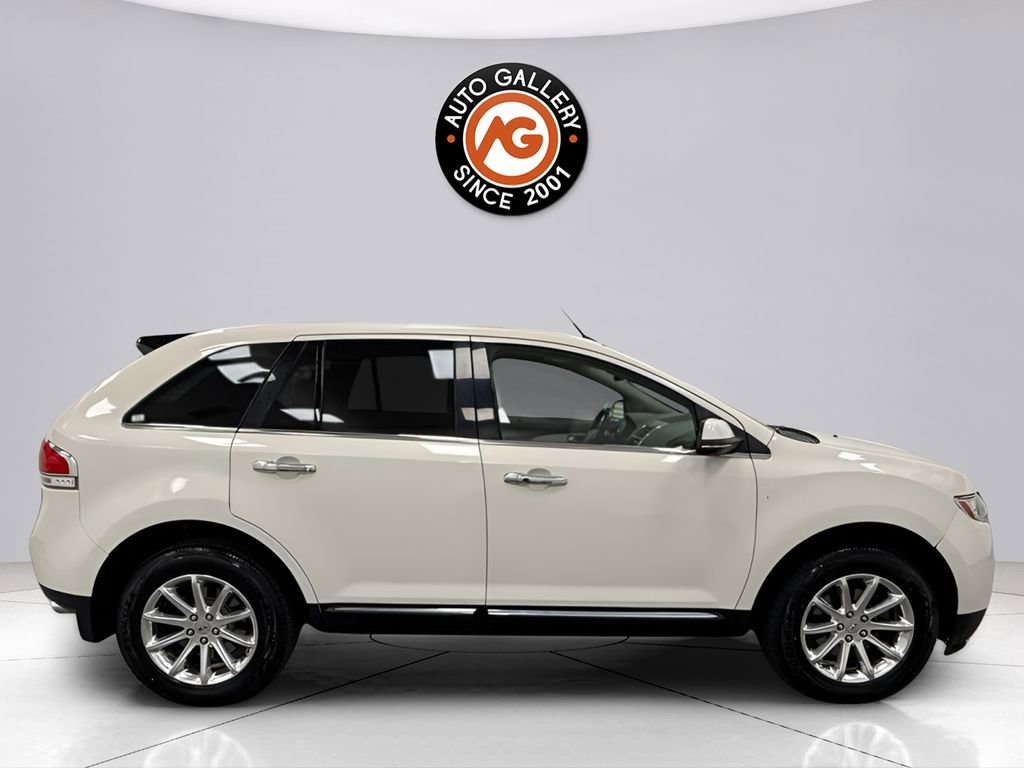 Used 2012 Lincoln MKX AWD image 9