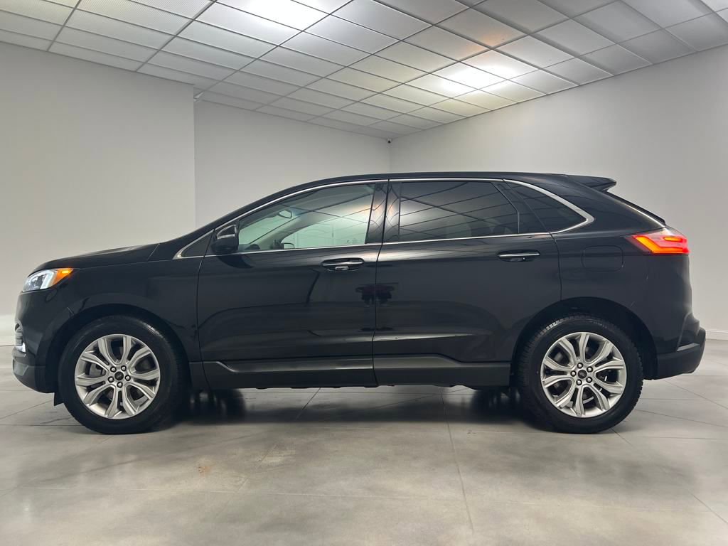 Used 2024 Ford Edge Titanium image 4