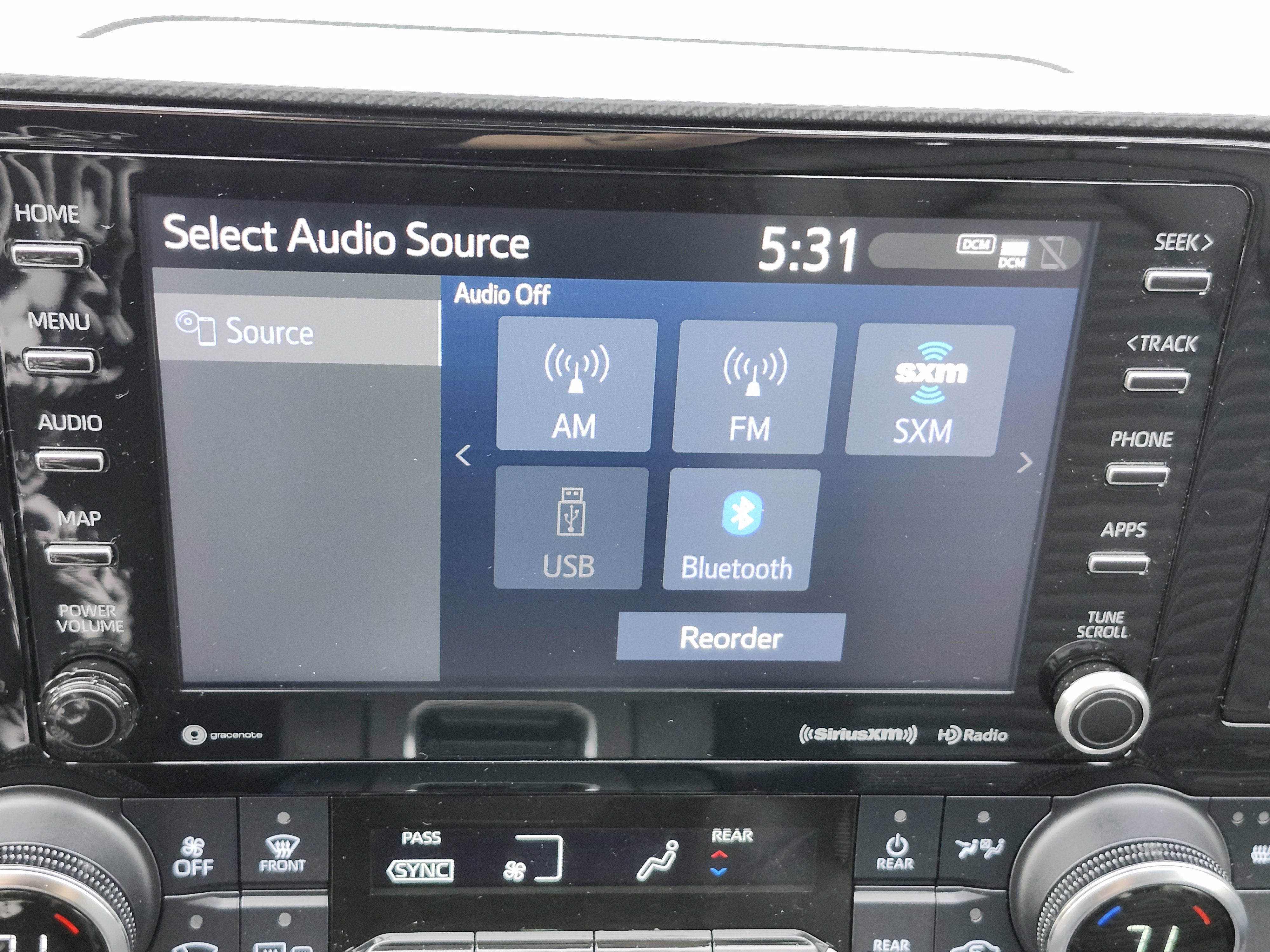 Used 2022 Toyota Highlander XSE image 7