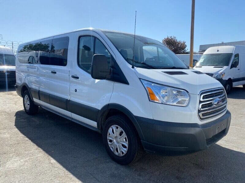 Used 2018 Ford Transit 350 XLT RWD image 1