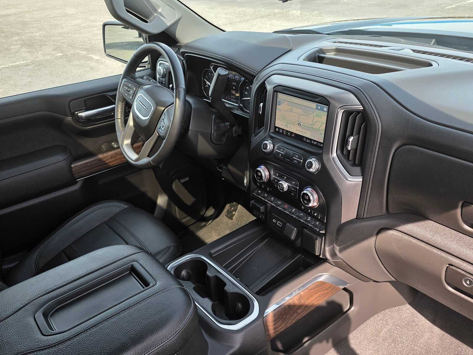 Used 2020 GMC Sierra 1500 Denali w/ Denali Ultimate Package AWD/4WD image 10
