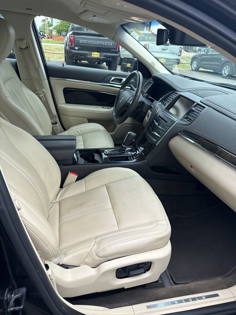 Used 2014 Lincoln MKS AWD w/ Equipment Group 201A image 22