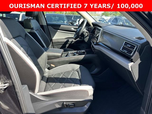 Used 2024 Volkswagen Atlas Peak Edition SEL AWD/4WD image 10