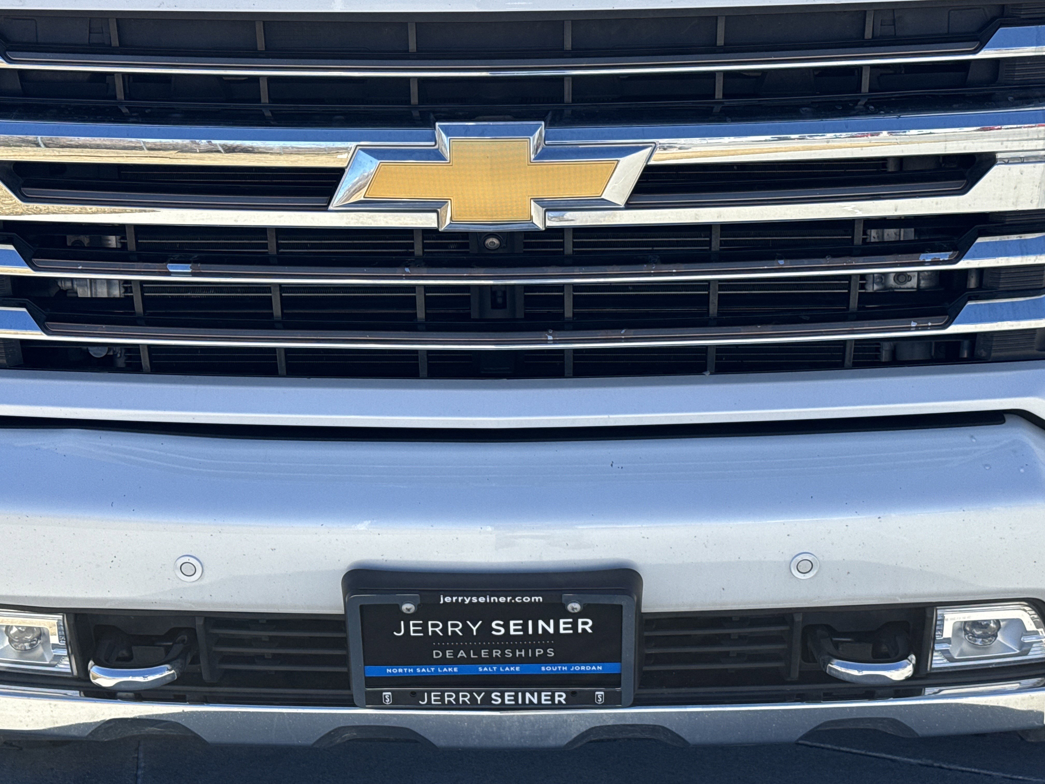 Used 2020 Chevrolet Silverado 3500 High Country w/ Z71 Off-Road Package image 9