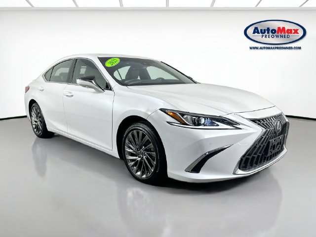 Used 2025 Lexus ES 300h w/ Technology Package
