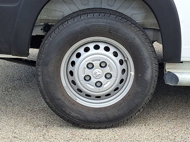 Used 2025 RAM ProMaster 2500 w/ U-Haul Equipment Group FWD image 9
