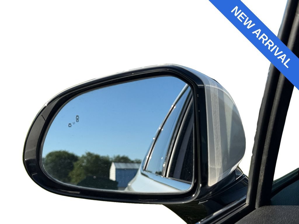 Used 2020 Hyundai Santa Fe Limited AWD/4WD image 19