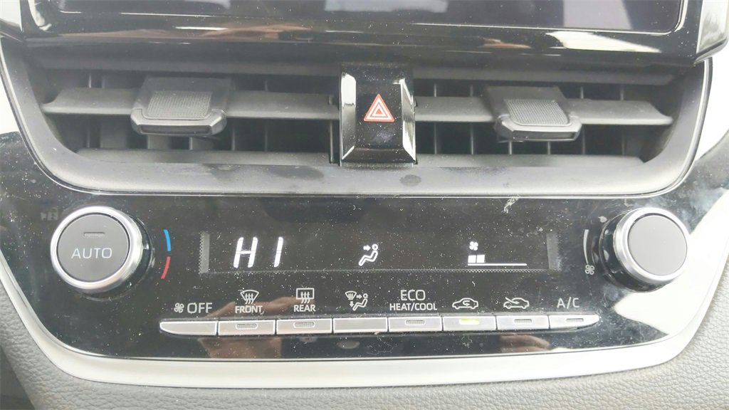 Used 2024 Toyota Corolla LE image 25