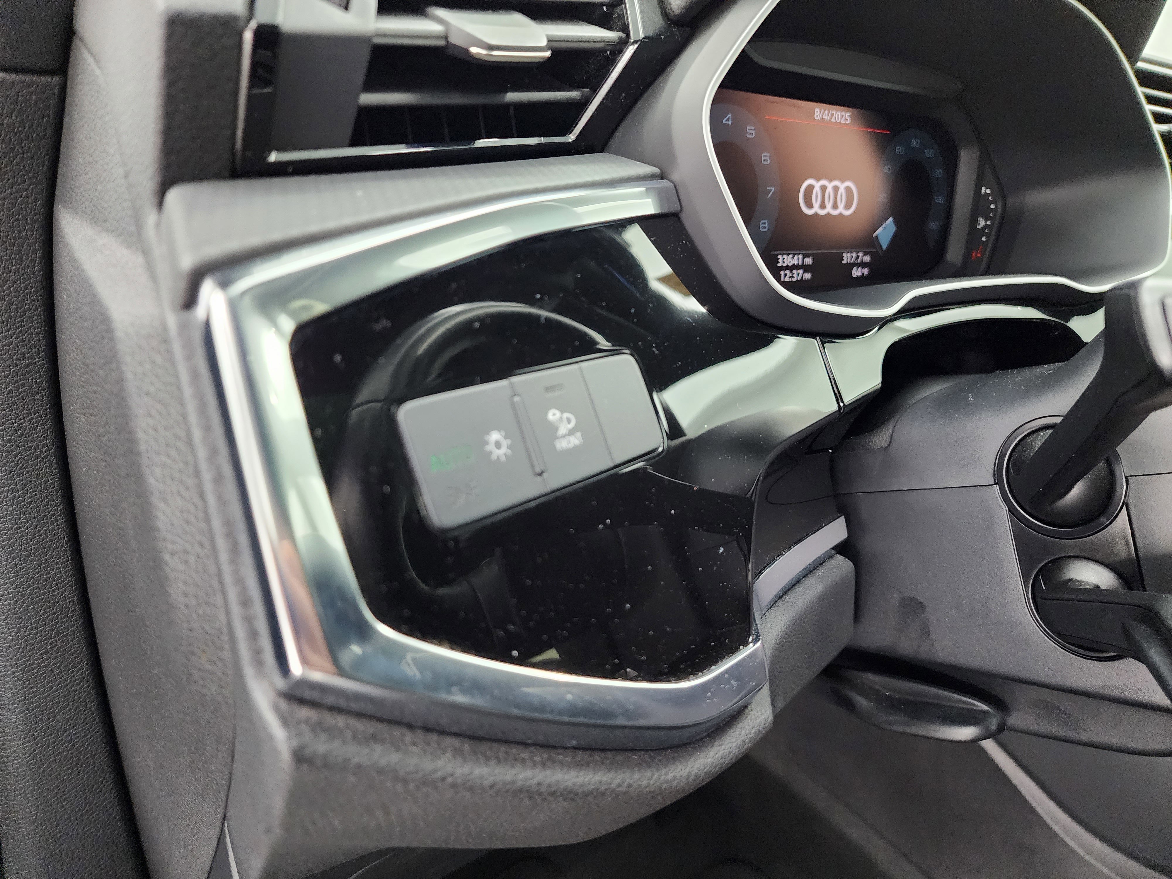 Used 2024 Audi Q3 2.0T Premium image 41