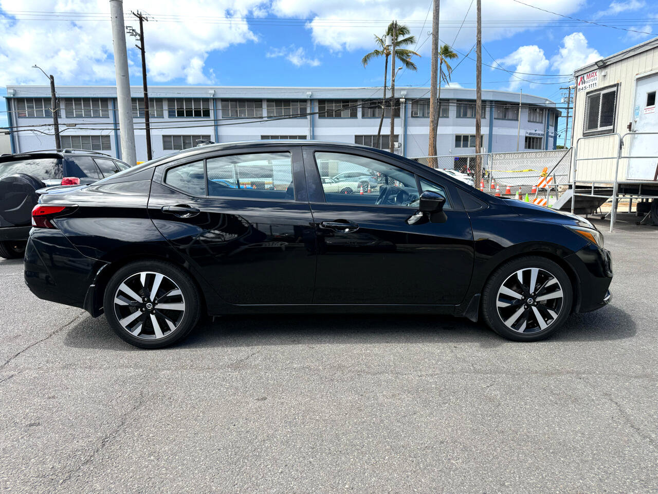 Used 2021 Nissan Versa SR image 6