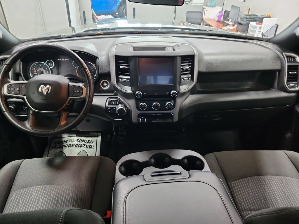 Used 2024 RAM 2500 Tradesman w/ Chrome Appearance Group AWD/4WD video 3