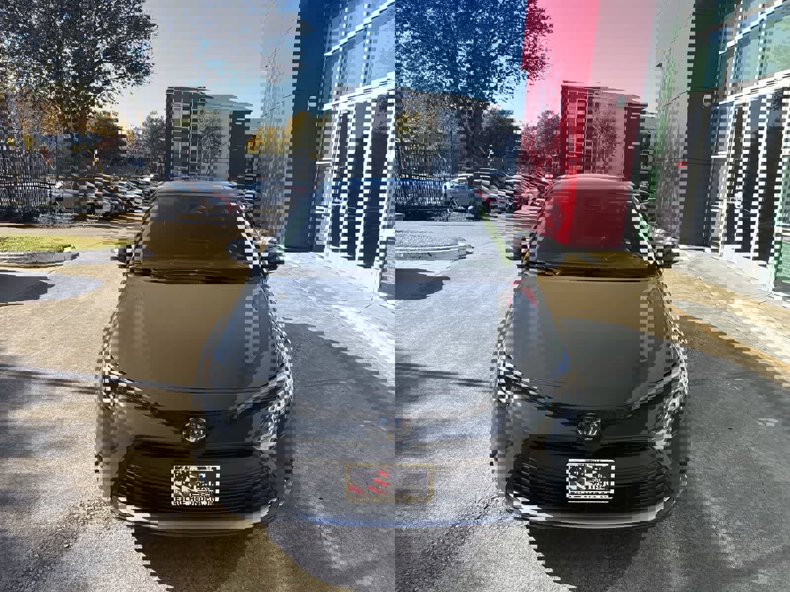 Used 2025 Toyota Corolla XLE image 6