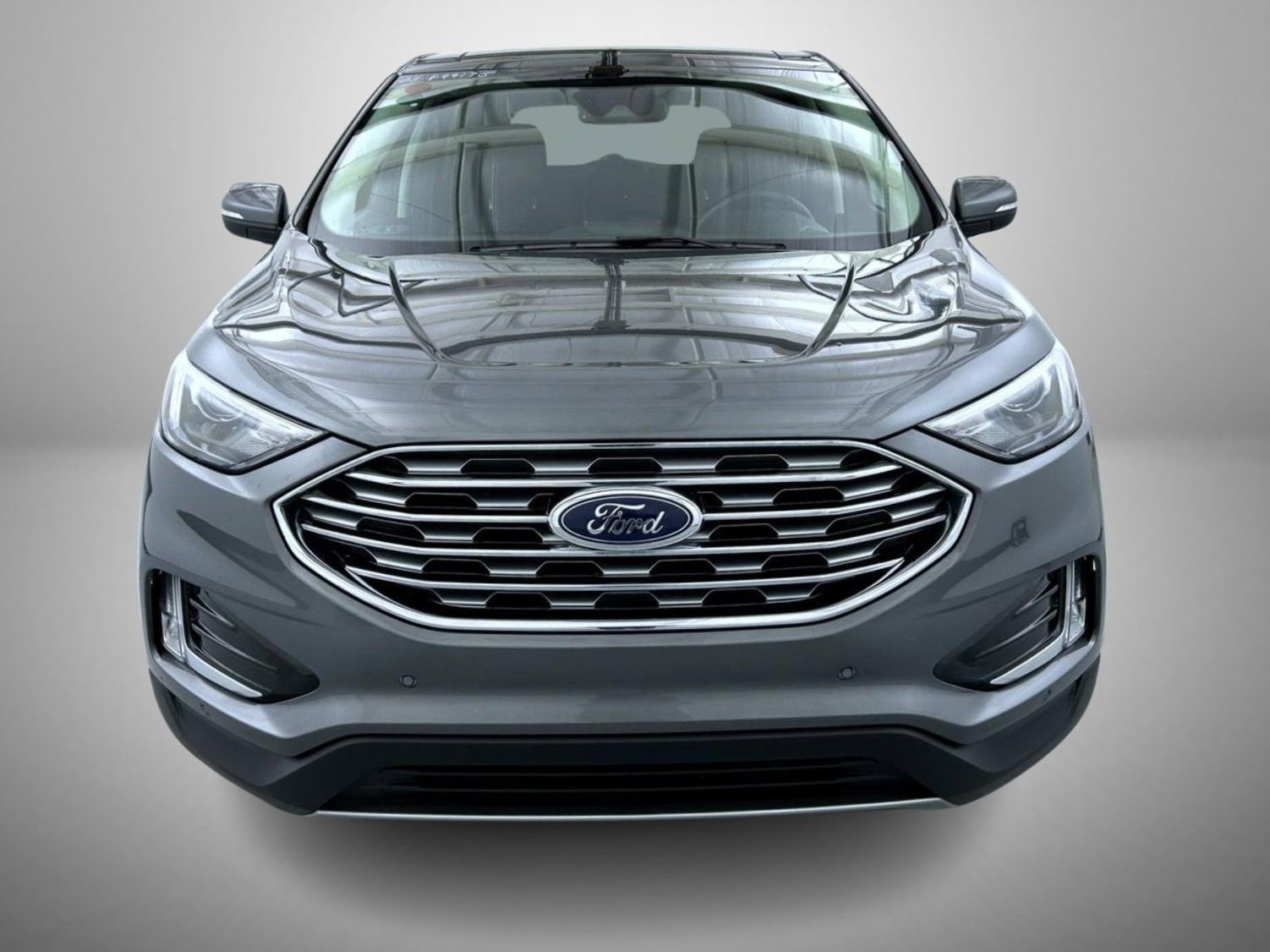 Used 2022 Ford Edge Titanium w/ Class II Trailer Tow Package AWD/4WD image 2