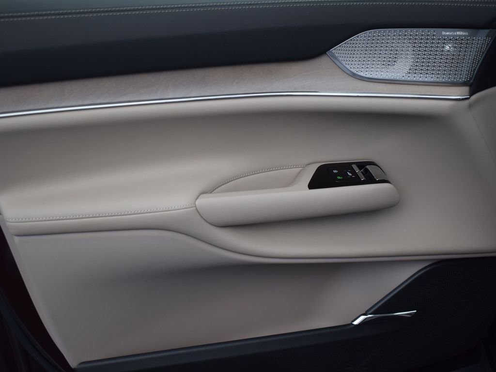 New 2025 Volvo EX90 Ultra image 23