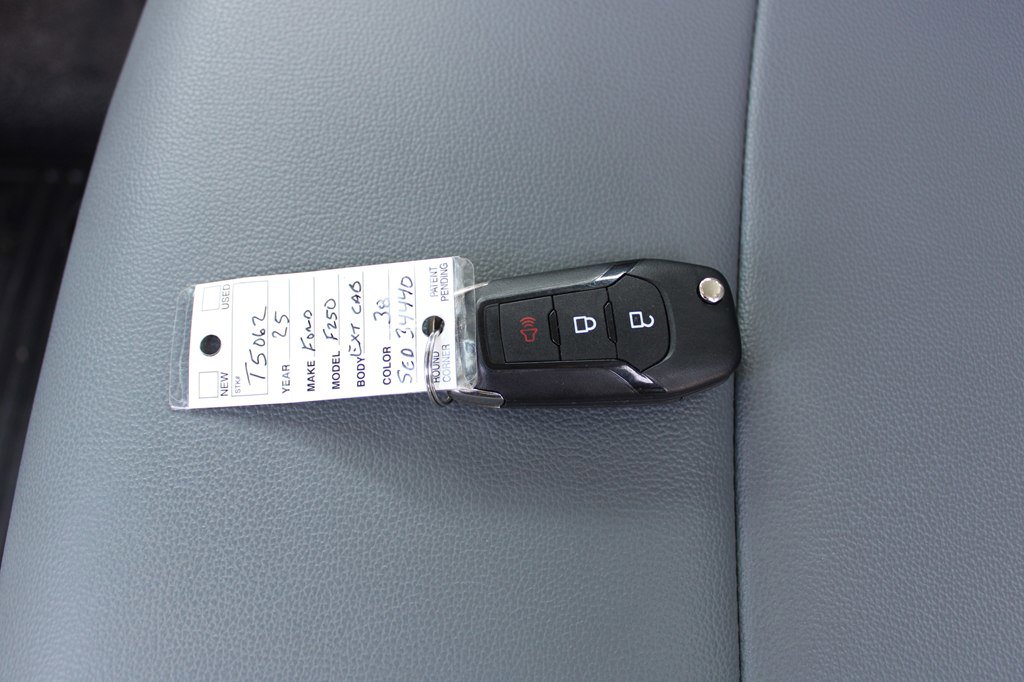 Used 2025 Ford F250 XL image 34