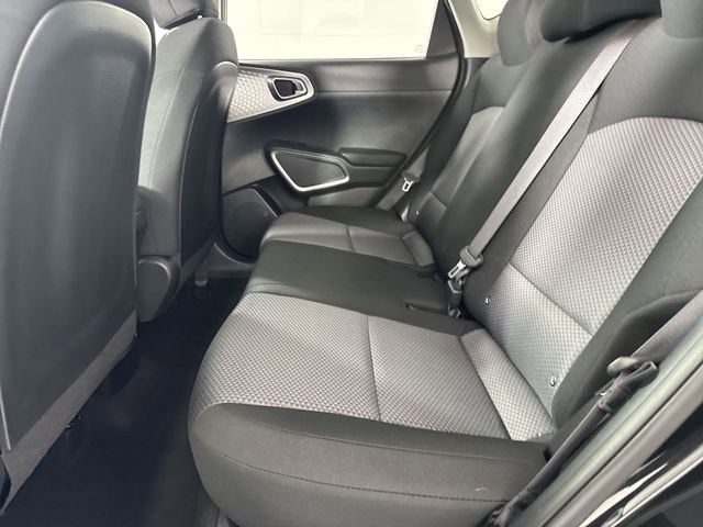 Used 2023 Kia Soul S FWD image 22