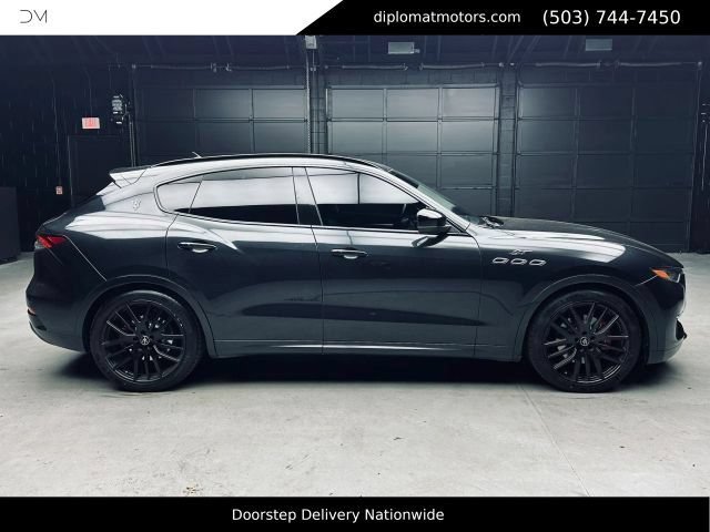 Used 2022 Maserati Levante GT AWD/4WD image 8