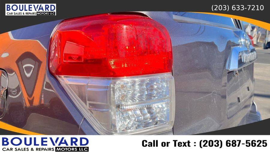 Used 2010 Toyota 4Runner SR5 AWD/4WD image 8