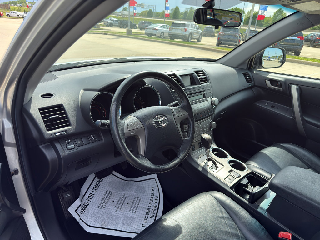 Used 2010 Toyota Highlander SE AWD/4WD image 9
