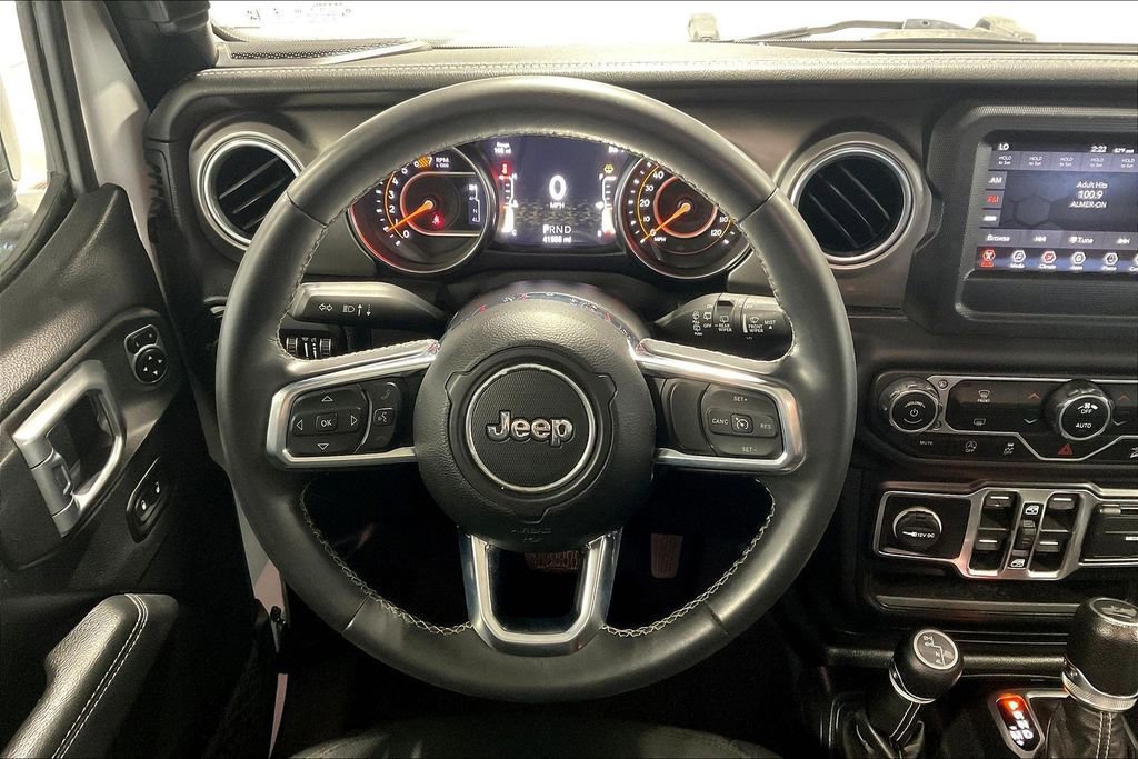 Used 2020 Jeep Wrangler Unlimited Sahara image 7