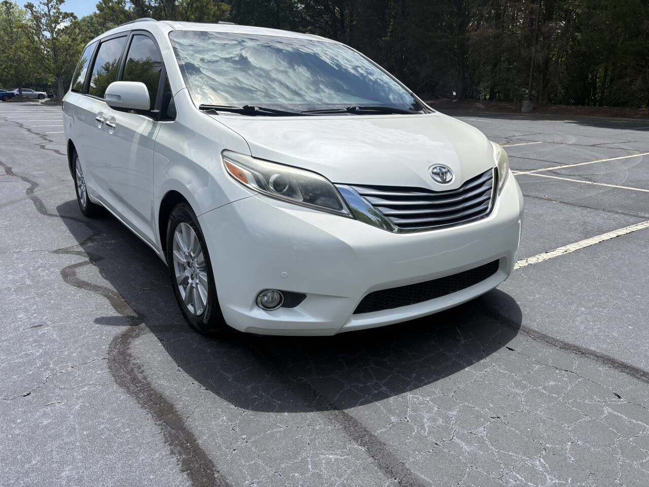 Used 2017 Toyota Sienna Limited Premium