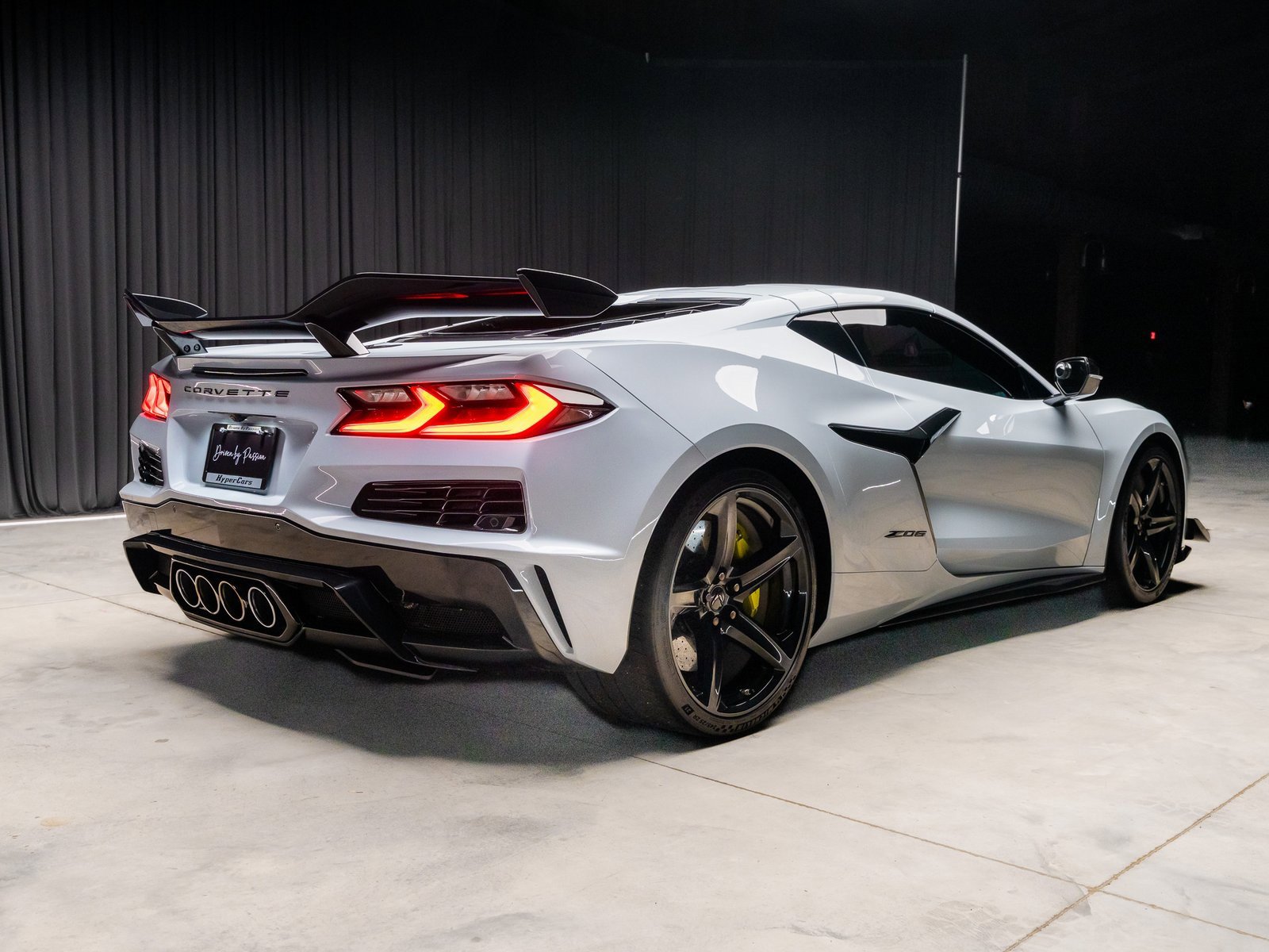 Used 2023 Chevrolet Corvette Z06 w/ Z07 Performance Package image 29