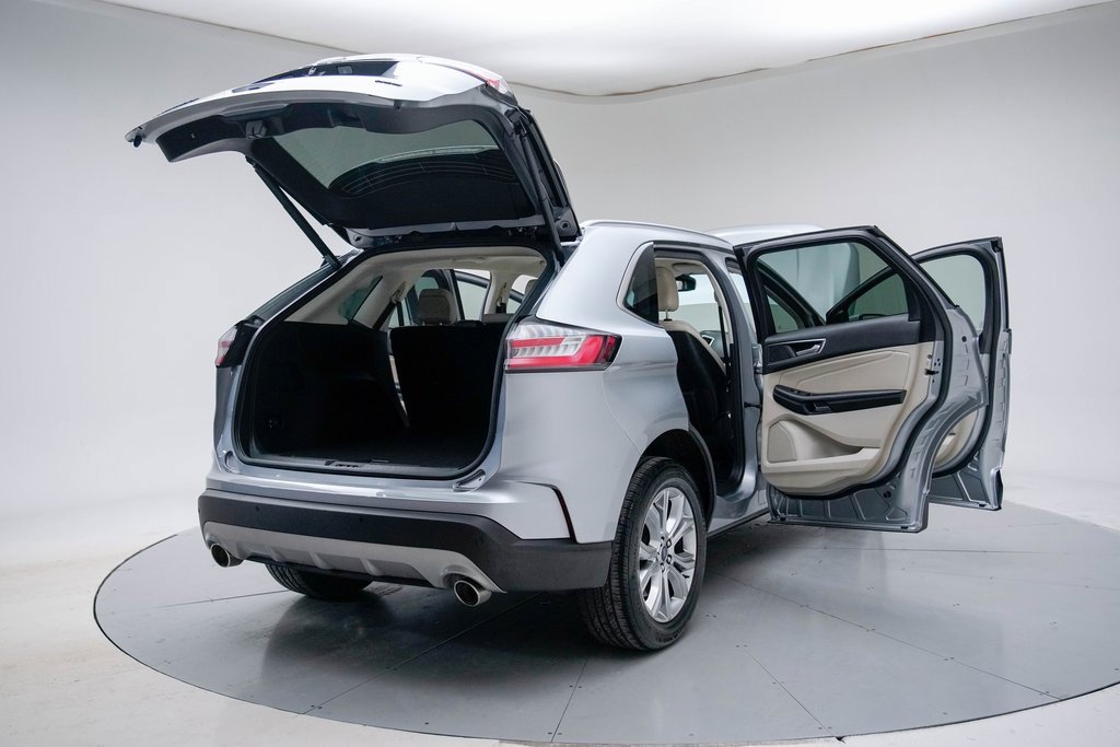 Used 2022 Ford Edge Titanium image 21
