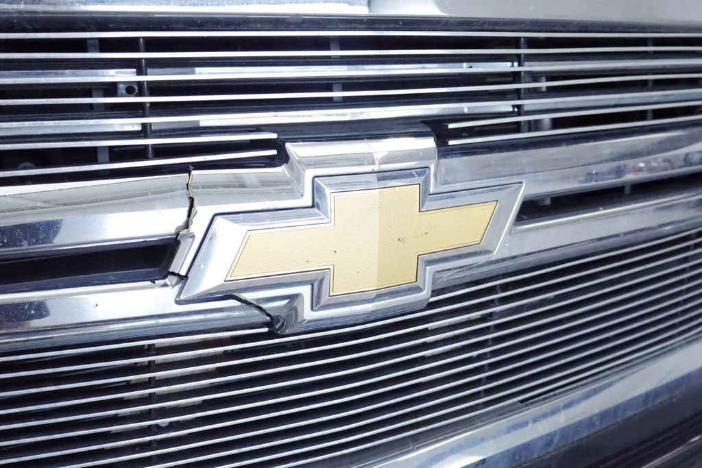 Used 2015 Chevrolet Silverado 1500 High Country w/ High Country Premium Package AWD/4WD image 13