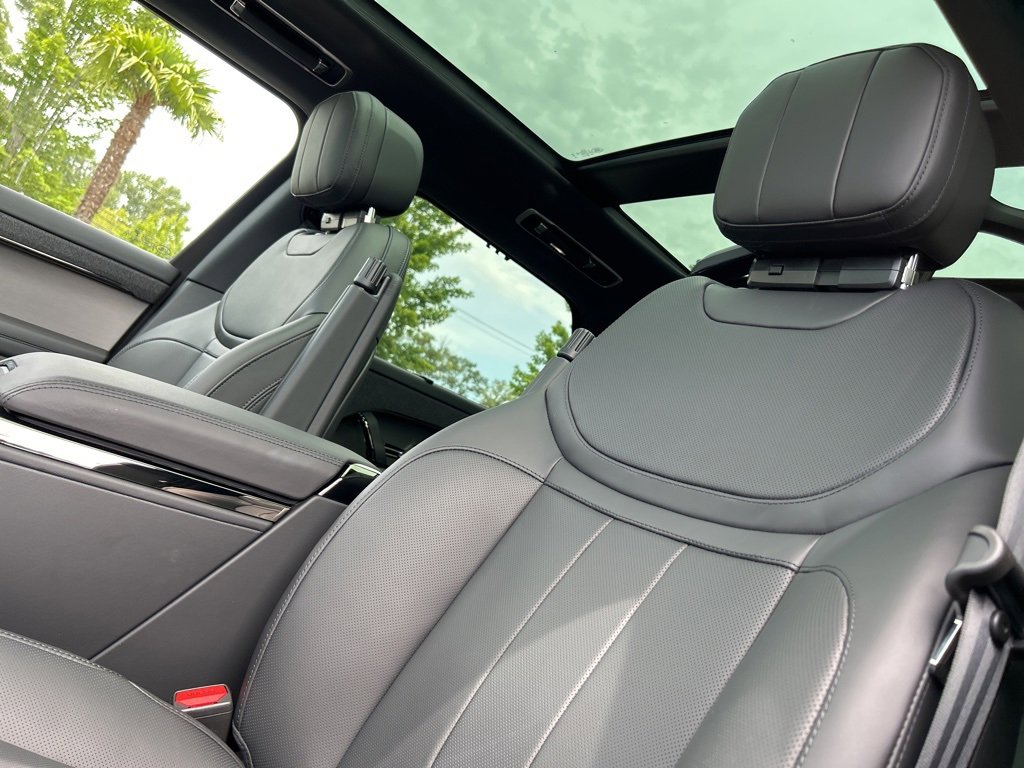 New 2025 Land Rover Range Rover Sport Dynamic SE image 14