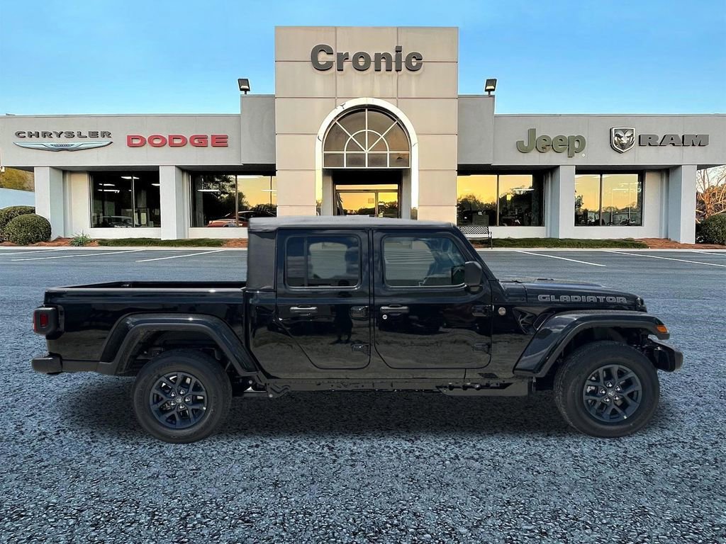New 2026 Jeep Gladiator Overland AWD/4WD image 2