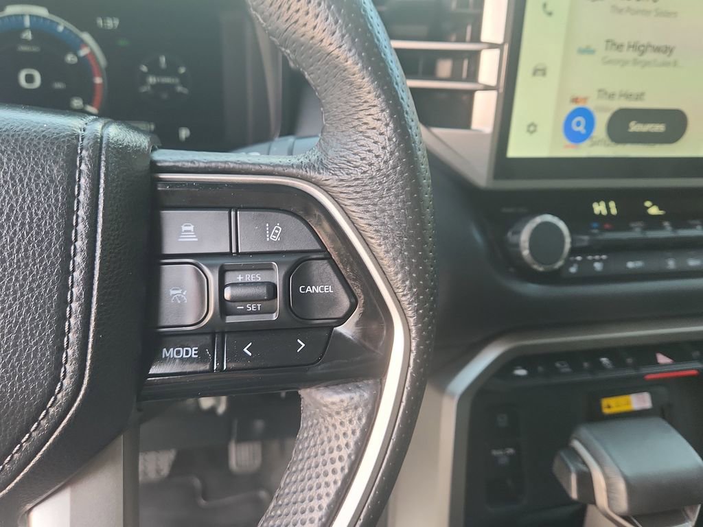 Used 2024 Toyota Tundra Limited AWD/4WD image 22