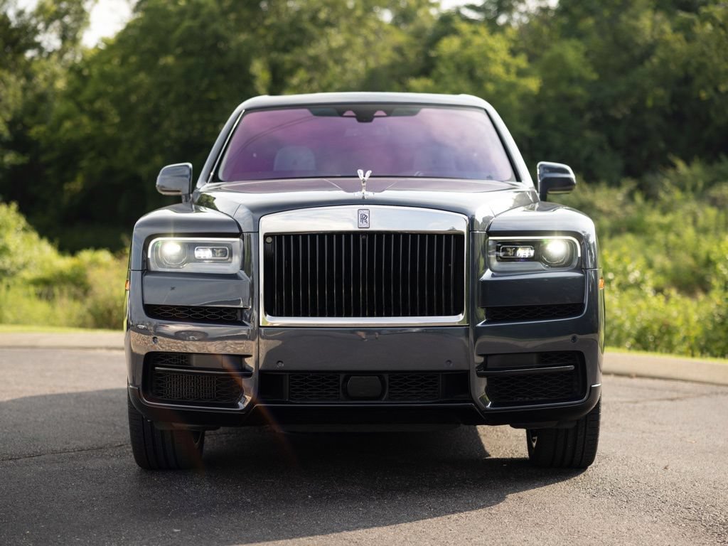 Certified 2022 Rolls-Royce Cullinan w/ Cullinan Package AWD/4WD image 12