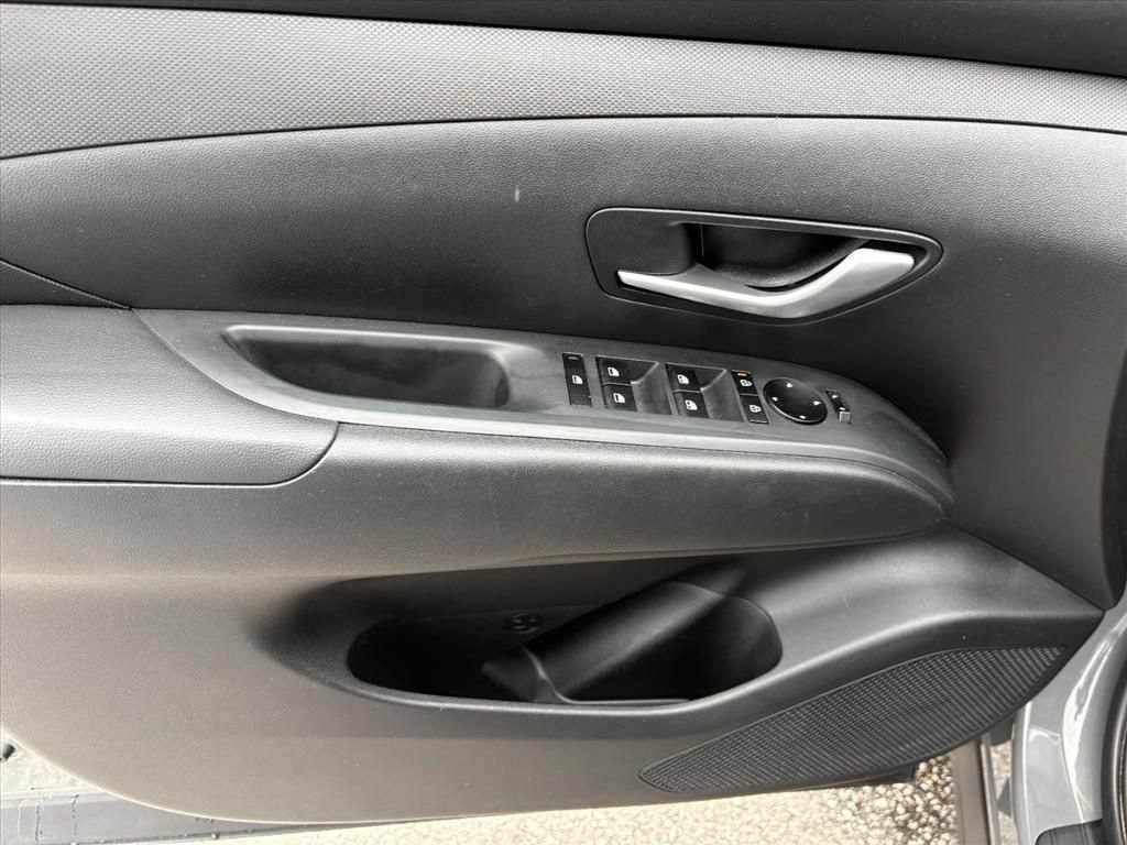 Used 2025 Hyundai Tucson SEL FWD image 23