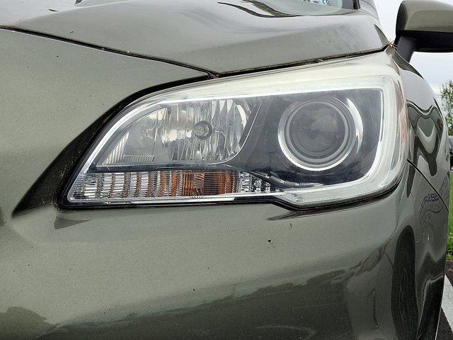 Used 2015 Subaru Outback 2.5i Premium AWD/4WD image 9