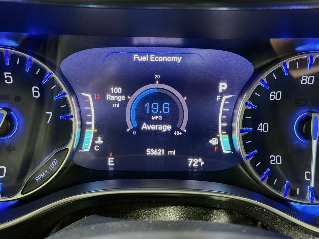 Used 2020 Chrysler Pacifica Limited w/ Advanced Safetytec Group FWD image 12