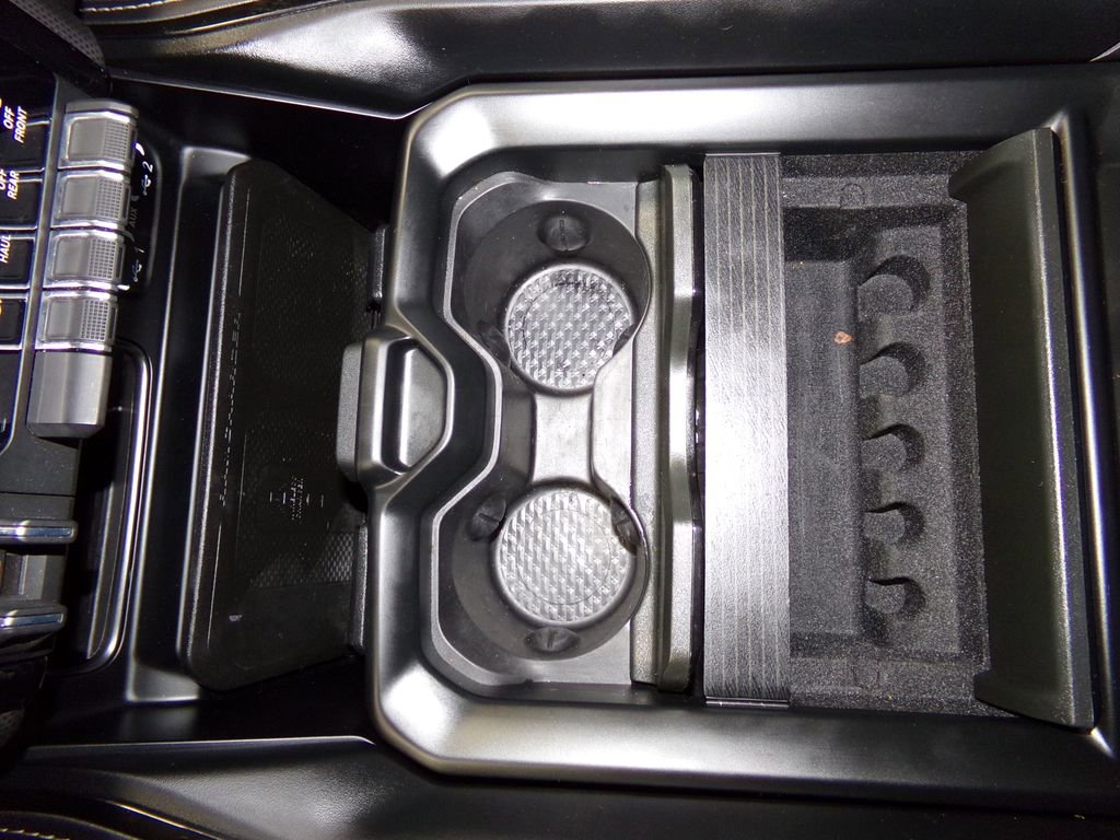 Used 2024 RAM 2500 Limited image 23