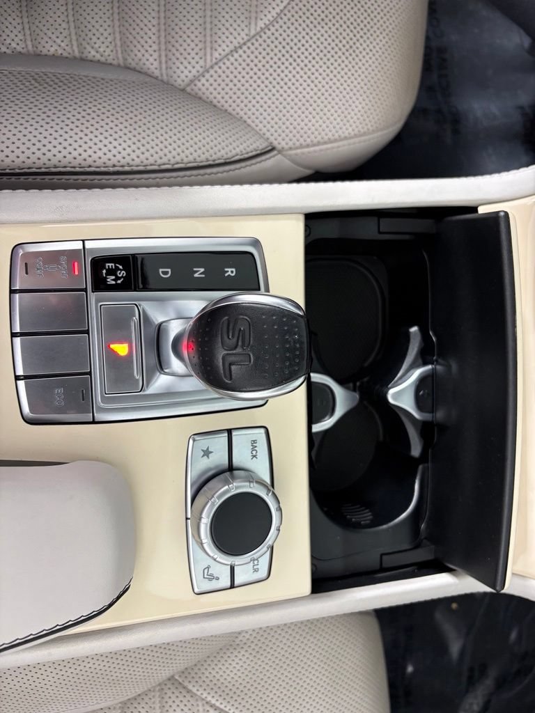 Used 2014 Mercedes-Benz SL 550 image 29