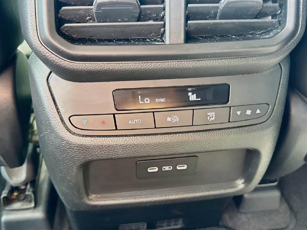 Used 2024 Honda Pilot EX-L image 24